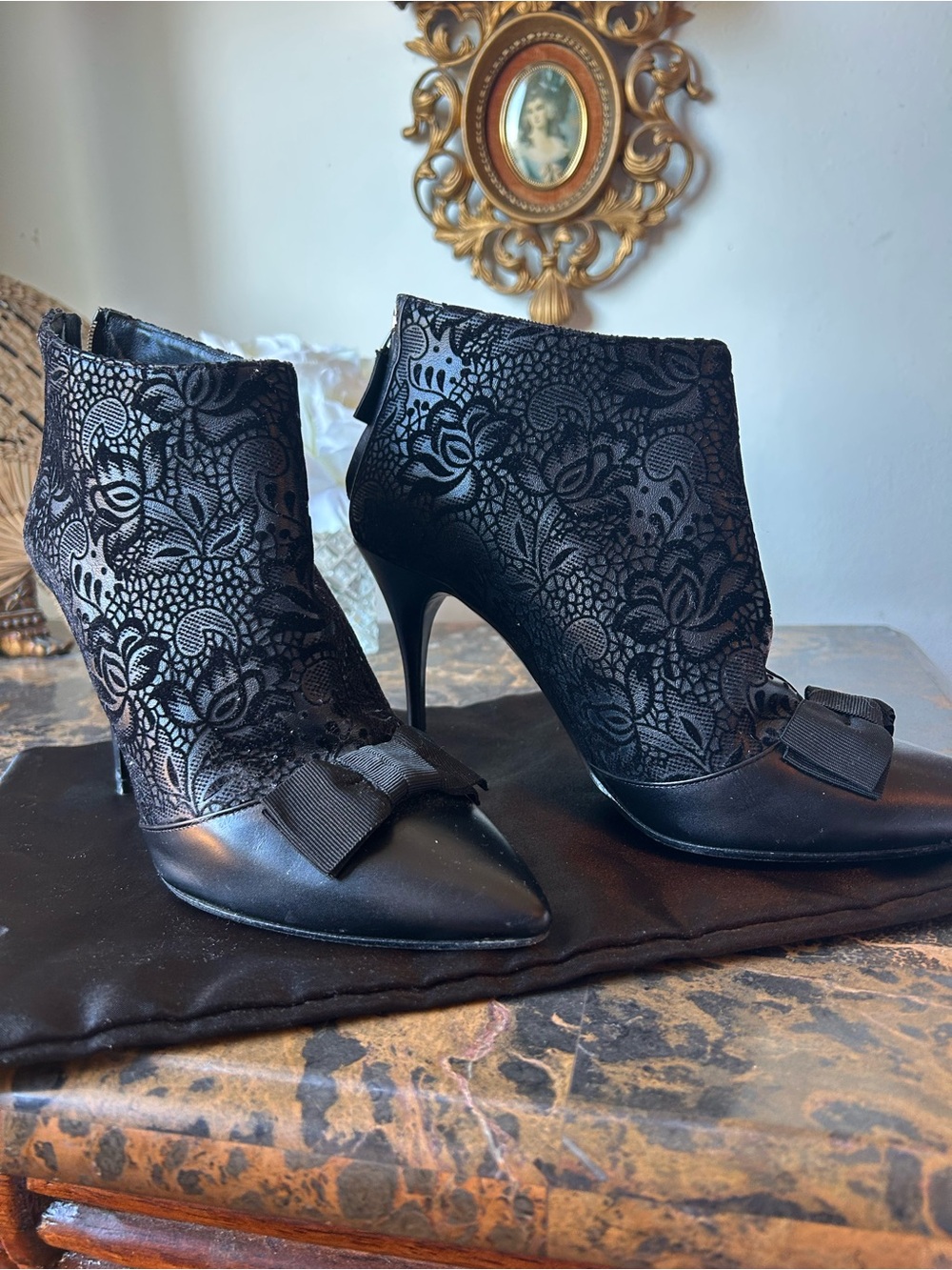 Vero Cuoio Black Floral Lace Pointed Toe Ankle Boots with Bow